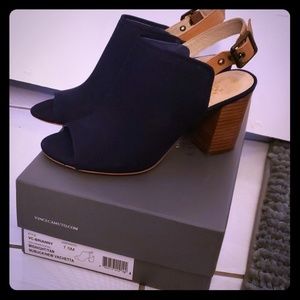 Vince Camuto Brianny navy suede chuncky heel
